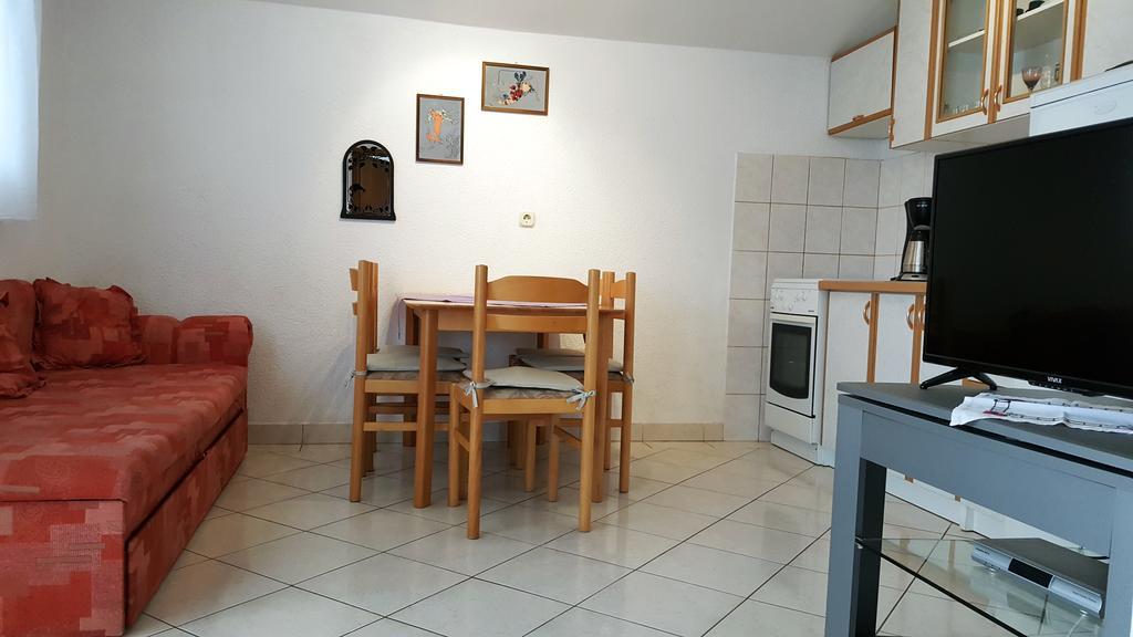 Tribalj Apartments Sanda Tribunj מראה חיצוני תמונה