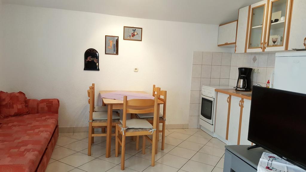 Tribalj Apartments Sanda Tribunj מראה חיצוני תמונה