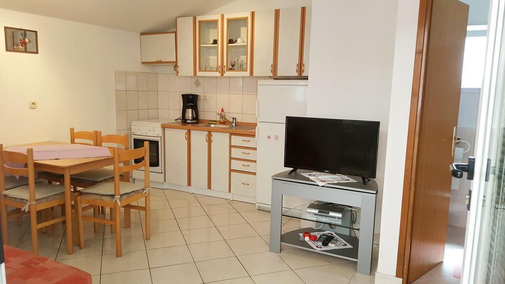 Tribalj Apartments Sanda Tribunj מראה חיצוני תמונה