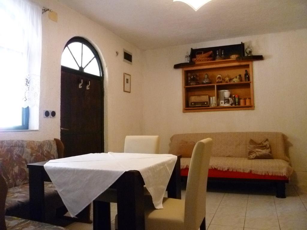 Tribalj Apartments Sanda Tribunj מראה חיצוני תמונה