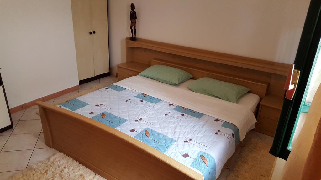 Tribalj Apartments Sanda Tribunj מראה חיצוני תמונה