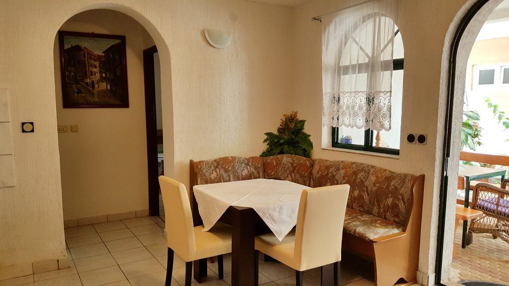 Tribalj Apartments Sanda Tribunj מראה חיצוני תמונה